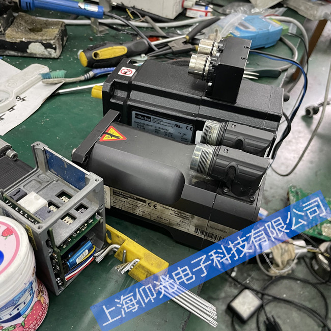 科爾摩根防爆電機(jī)常見(jiàn)故障維修電話