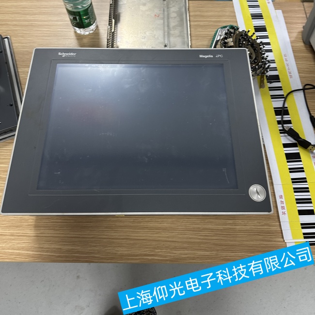 新疆施耐德工控機XBTN400突然自動關(guān)機故障維修哪家靠譜