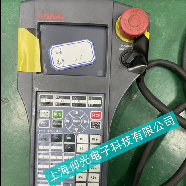 維修不同型號 --YAMAHA雅馬哈機(jī)器人示教器花屏故障維修方法